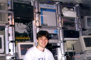 Endre at the Unlimited Fiber Output datacenter